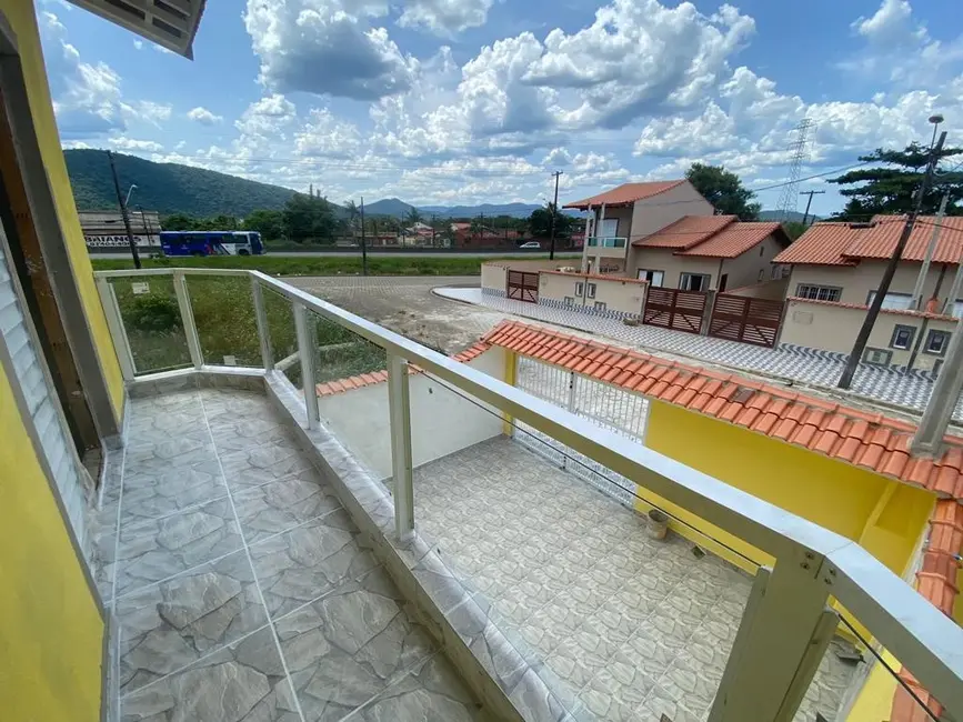Sobrado com 2 quartos à venda, 70m2 em Itanhaem - SP - imagem 5 Foto 5 de Sobrado com 2 quartos à venda, 70m2 em Itanhaem - SP