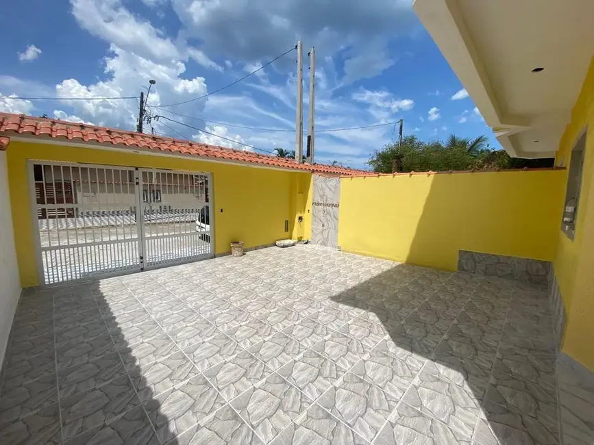 Sobrado com 2 quartos à venda, 70m2 em Itanhaem - SP - imagem 2 Foto 2 de Sobrado com 2 quartos à venda, 70m2 em Itanhaem - SP