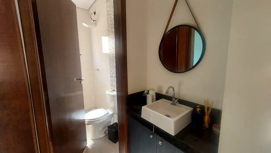 Foto 8 de Sobrado com 3 quartos à venda, 103m2 em Itanhaem - SP