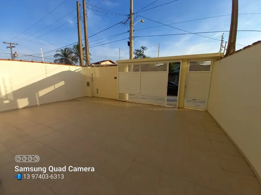 Sobrado com 3 quartos à venda, 115m2 em Itanhaem - SP - imagem 3 Foto 3 de Sobrado com 3 quartos à venda, 115m2 em Itanhaem - SP