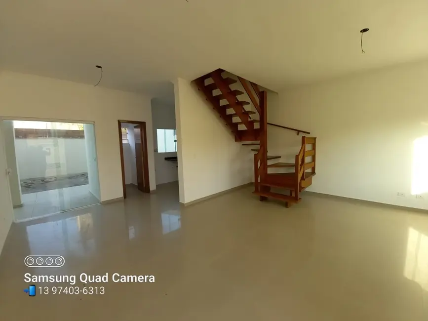 Sobrado com 3 quartos à venda, 115m2 em Itanhaem - SP - imagem 5 Foto 5 de Sobrado com 3 quartos à venda, 115m2 em Itanhaem - SP