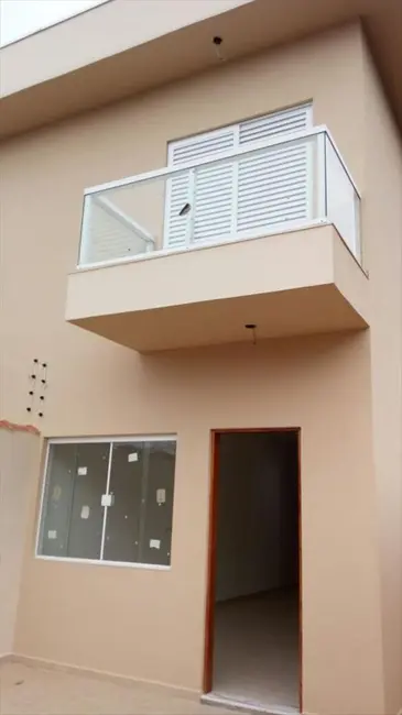 Sobrado com 2 quartos à venda, 82m2 em Itanhaem - SP - imagem 1 Foto 1 de Sobrado com 2 quartos à venda, 82m2 em Itanhaem - SP