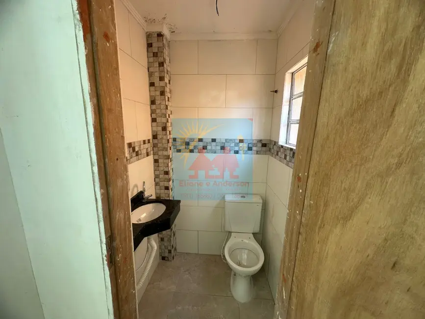 Sobrado com 2 quartos à venda, 70m2 em Itanhaem - SP - imagem 6 Foto 6 de Sobrado com 2 quartos à venda, 70m2 em Itanhaem - SP