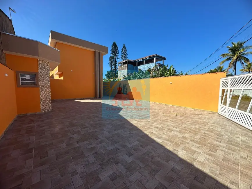 Sobrado com 2 quartos à venda, 70m2 em Itanhaem - SP - imagem 1 Foto 1 de Sobrado com 2 quartos à venda, 70m2 em Itanhaem - SP