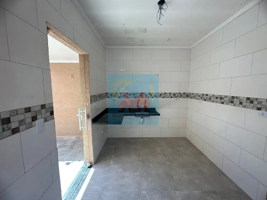 Sobrado com 2 quartos à venda, 70m2 em Itanhaem - SP - imagem 5 Foto 5 de Sobrado com 2 quartos à venda, 70m2 em Itanhaem - SP