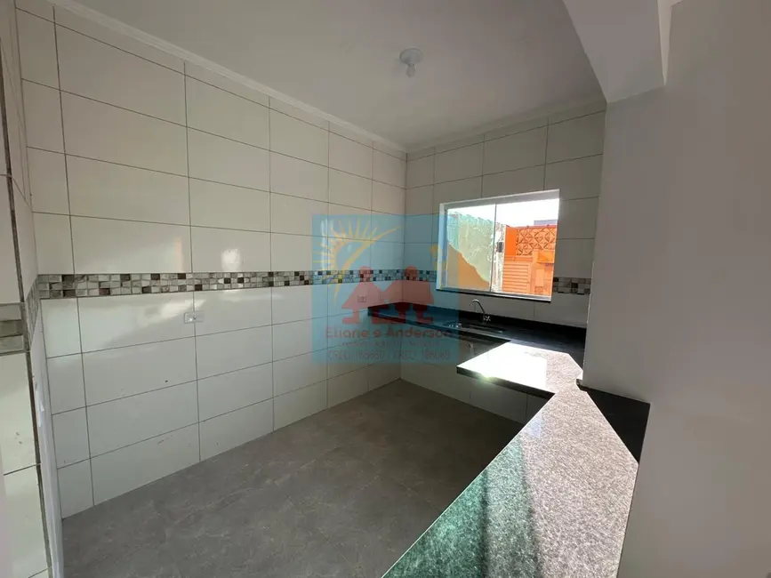 Sobrado à venda, 70m2 em Itanhaem - SP - imagem 4 Foto 4 de Sobrado à venda, 70m2 em Itanhaem - SP