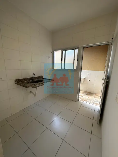 Foto 3 de Casa com 2 quartos à venda, 48m2 em Cidade da Criança, Praia Grande - SP
