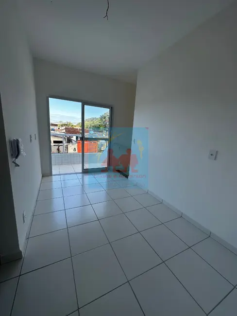 Casa com 2 quartos à venda, 54m2 em Cidade da Criança, Praia Grande - SP - imagem 1 Foto 1 de Casa com 2 quartos à venda, 54m2 em Cidade da Criança, Praia Grande - SP