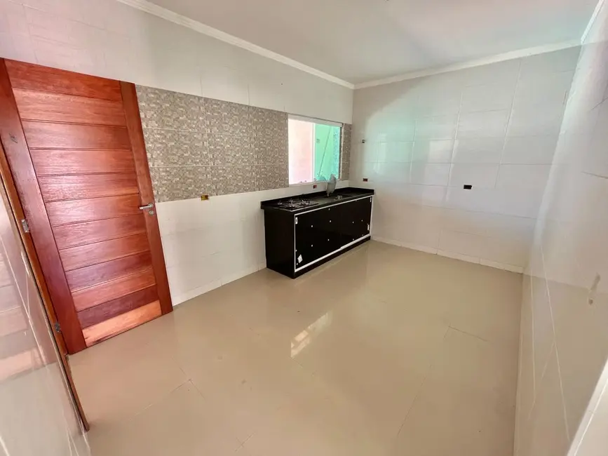 Foto 9 de Sobrado com 2 quartos à venda, 90m2 em Itanhaem - SP