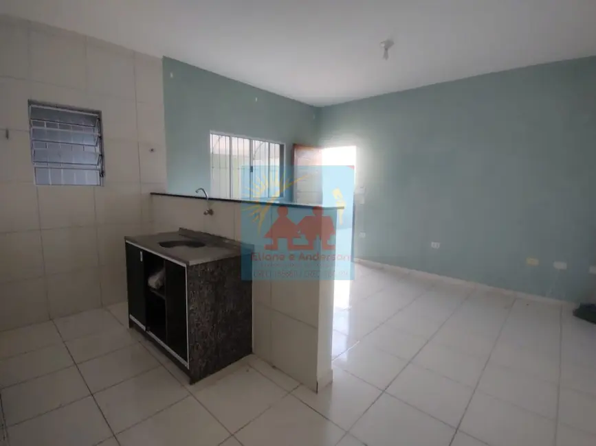 Foto 4 de Casa com 2 quartos à venda, 78m2 em Itanhaem - SP