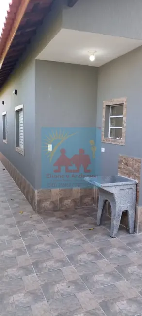 Foto 9 de Casa com 2 quartos à venda, 60m2 em Itanhaem - SP