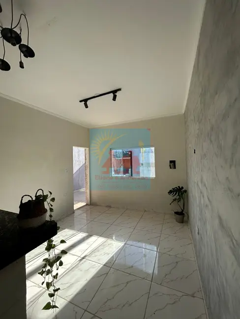 Foto 8 de Casa com 2 quartos à venda, 72m2 em Itanhaem - SP