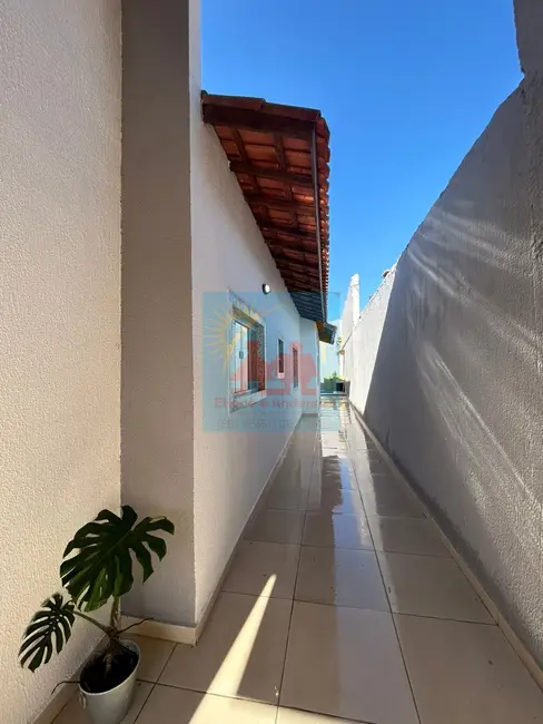 Foto 6 de Casa com 2 quartos à venda, 72m2 em Itanhaem - SP