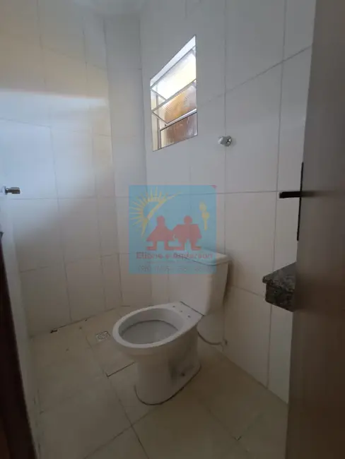 Foto 8 de Casa com 2 quartos à venda, 50m2 em Itanhaem - SP