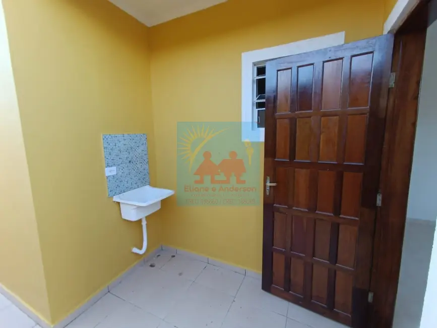 Foto 1 de Casa com 2 quartos à venda, 50m2 em Itanhaem - SP