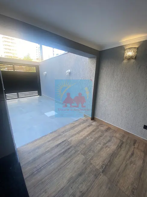Foto 4 de Casa com 2 quartos à venda, 104m2 em Tupi, Praia Grande - SP
