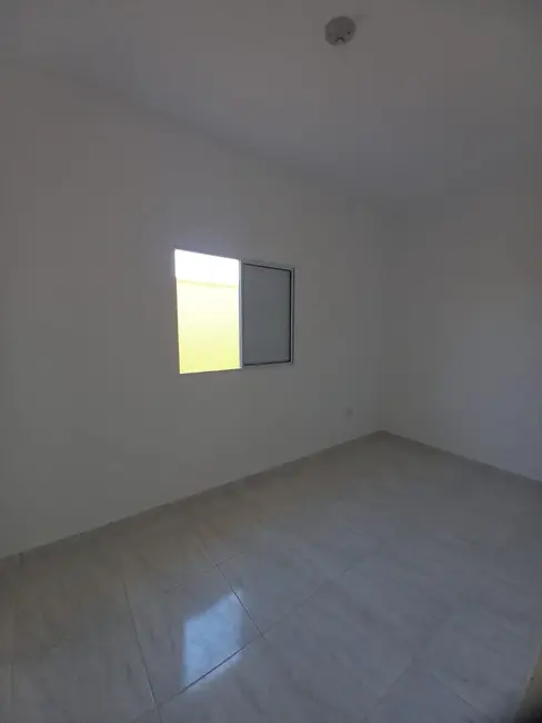 Foto 5 de Casa com 2 quartos à venda, 63m2 em Itanhaem - SP