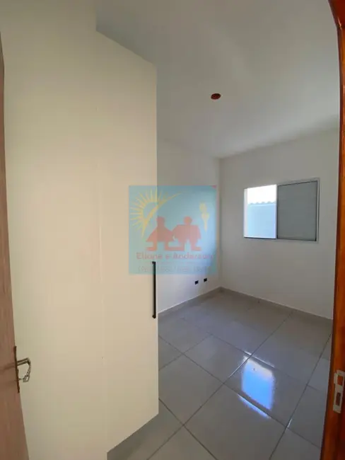 Foto 7 de Casa com 2 quartos à venda, 46m2 em Itanhaem - SP