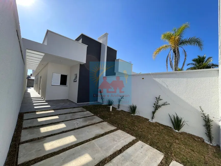 Foto 1 de Casa com 3 quartos à venda, 83m2 em Itanhaem - SP