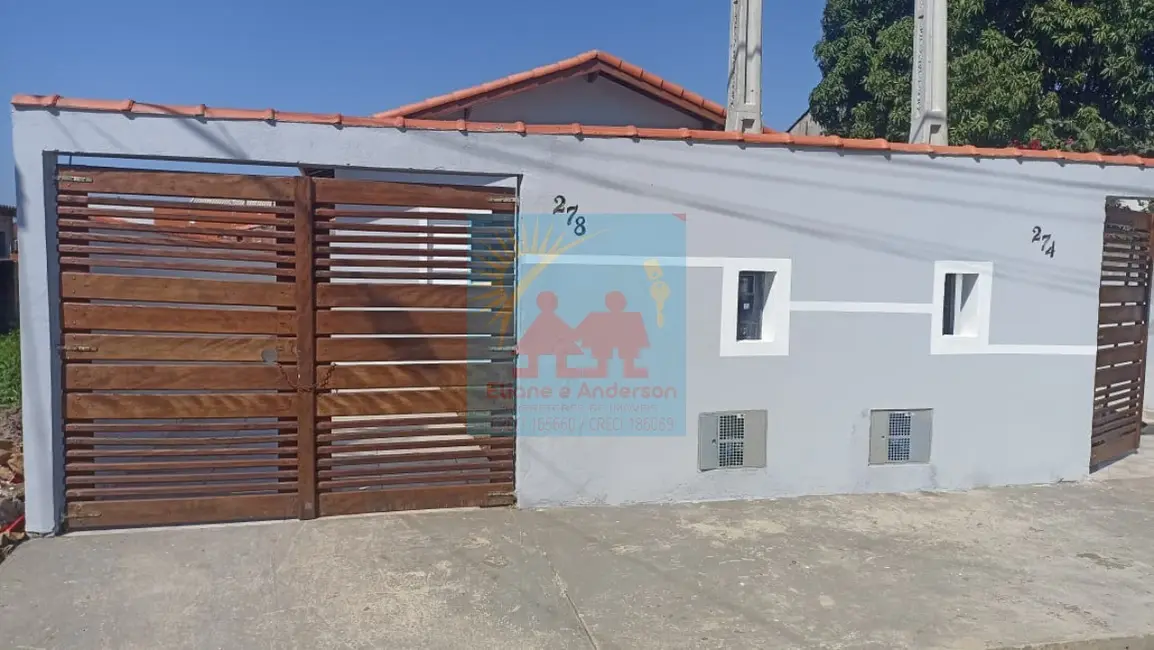 Foto 1 de Casa com 2 quartos à venda, 55m2 em Itanhaem - SP