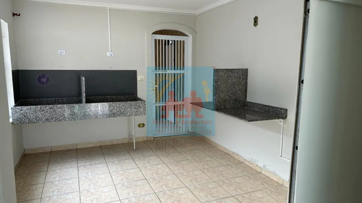 Sala Comercial para alugar, 156m2 em Centro, Mongagua - SP - imagem 5 Foto 5 de Sala Comercial para alugar, 156m2 em Centro, Mongagua - SP