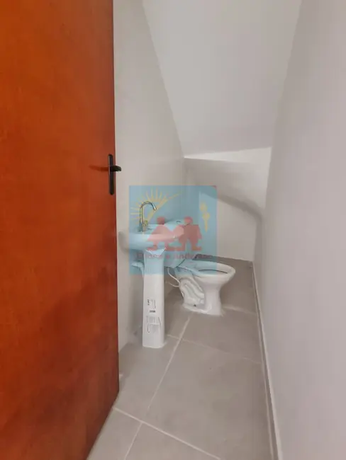 Foto 2 de Casa com 2 quartos à venda, 55m2 em Ribeirópolis, Praia Grande - SP