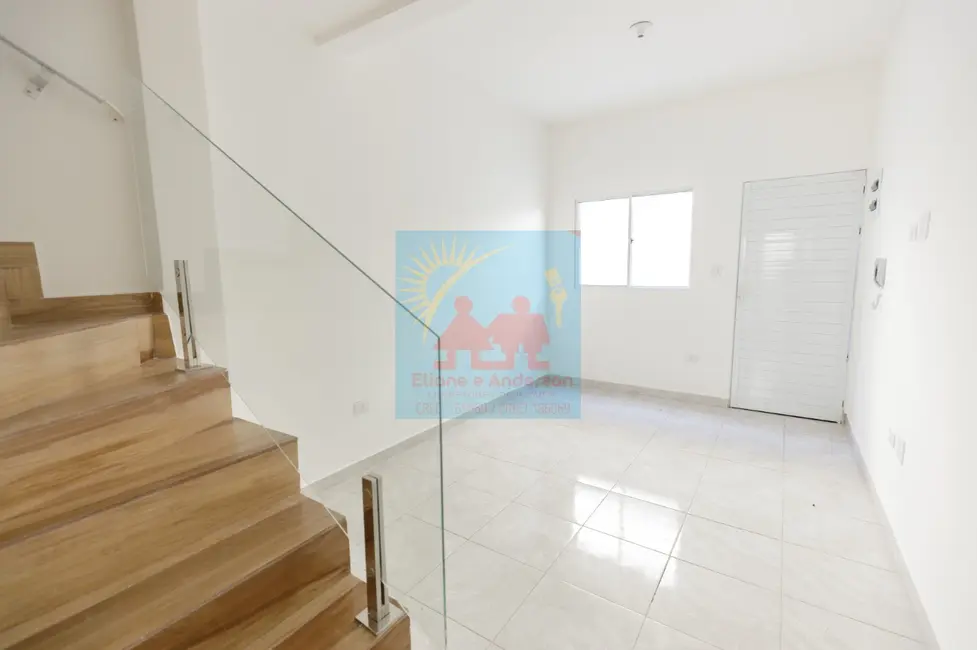 Casa com 2 quartos à venda, 62m2 em Melvi, Praia Grande - SP - imagem 2 Foto 2 de Casa com 2 quartos à venda, 62m2 em Melvi, Praia Grande - SP