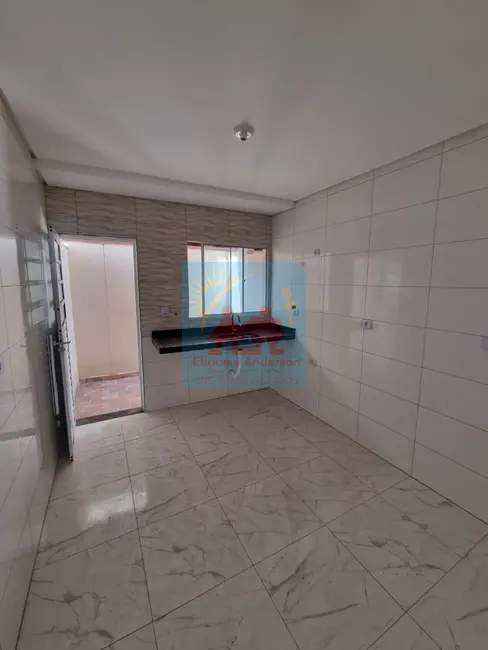 Sobrado com 2 quartos à venda, 80m2 em Real, Praia Grande - SP - imagem 3 Foto 3 de Sobrado com 2 quartos à venda, 80m2 em Real, Praia Grande - SP