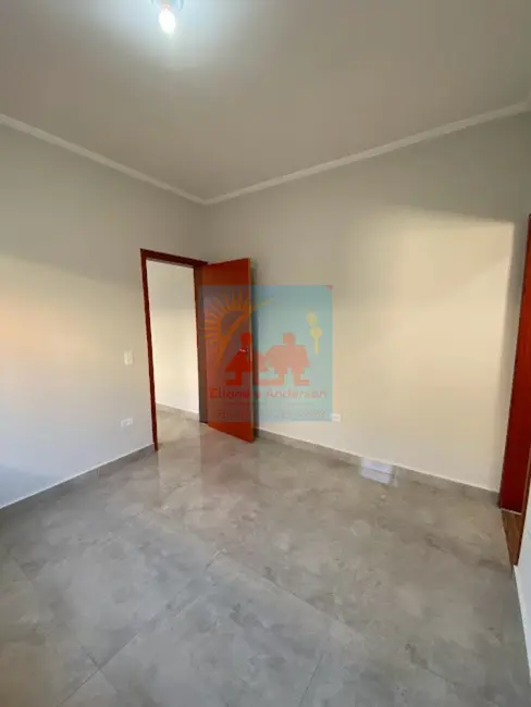 Foto 9 de Casa com 2 quartos à venda, 84m2 em Mongagua - SP