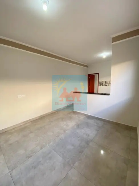 Foto 4 de Casa com 2 quartos à venda, 84m2 em Mongagua - SP