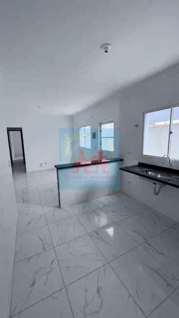 Foto 3 de Casa com 2 quartos à venda, 62m2 em Itanhaem - SP