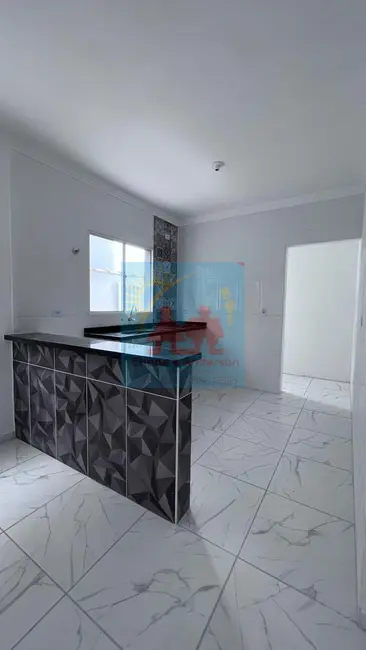 Foto 2 de Casa com 2 quartos à venda, 62m2 em Itanhaem - SP