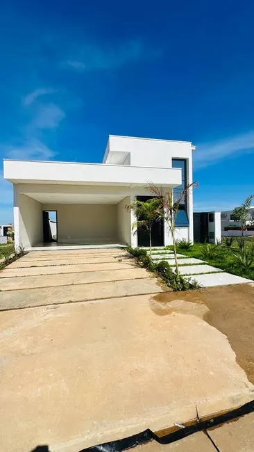 Foto 1 de Casa de Condomínio com 3 quartos à venda, 160m2 em Cuiaba - MT
