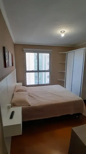 Apartamento com 4 quartos para alugar, 90m2 em Centro, Balneario Camboriu - SC - imagem 9 Foto 9 de Apartamento com 4 quartos para alugar, 90m2 em Centro, Balneario Camboriu - SC
