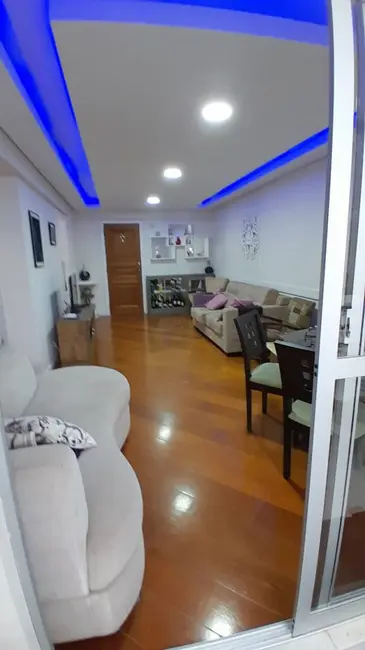 Apartamento com 4 quartos para alugar, 90m2 em Centro, Balneario Camboriu - SC - imagem 3 Foto 3 de Apartamento com 4 quartos para alugar, 90m2 em Centro, Balneario Camboriu - SC