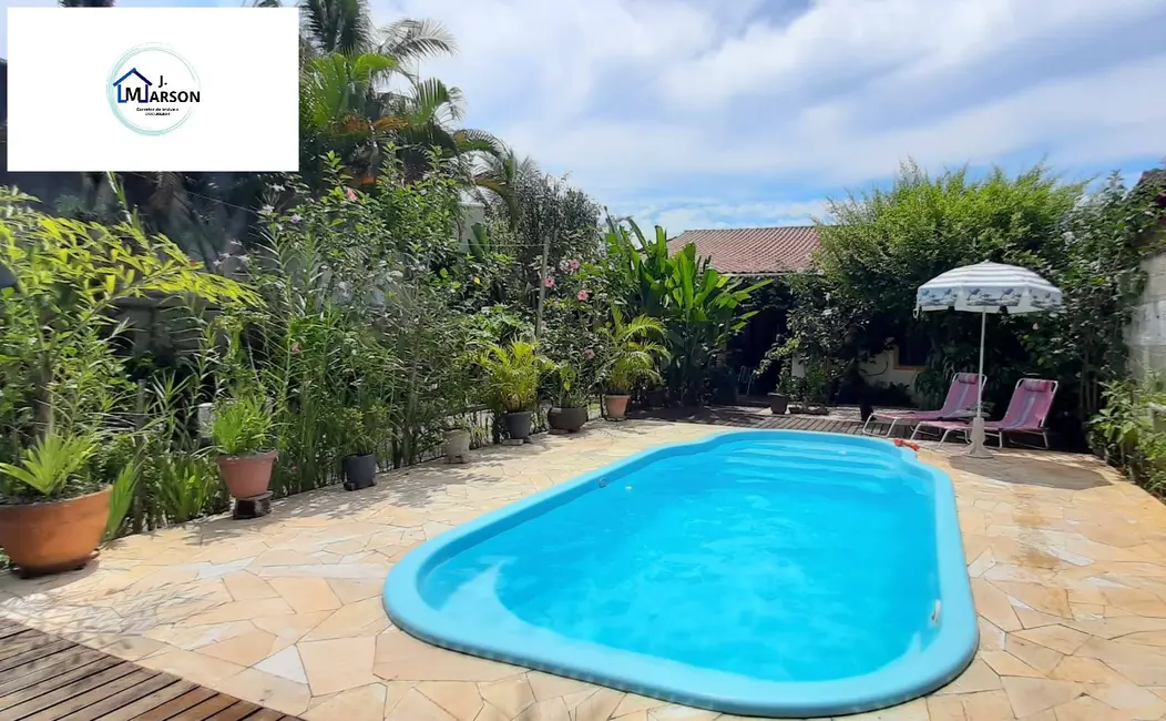 Foto 6 de Casa com 3 quartos à venda, 270m2 em Jardim Brasil, Caraguatatuba - SP