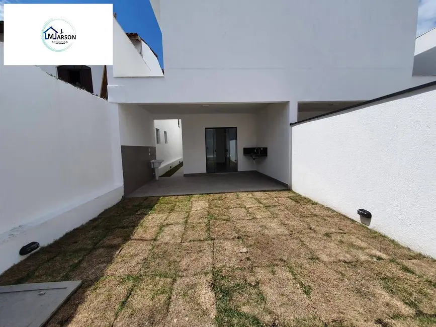 Foto 8 de Sobrado com 3 quartos à venda, 103m2 em Caraguatatuba - SP