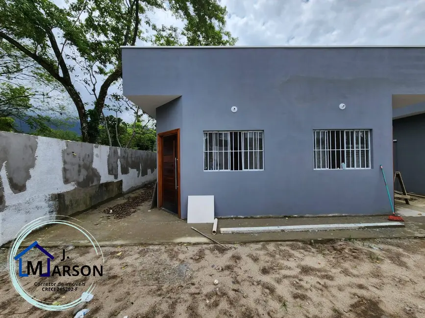 Foto 2 de Casa com 2 quartos à venda, 59m2 em Balneário Gardem Mar, Caraguatatuba - SP