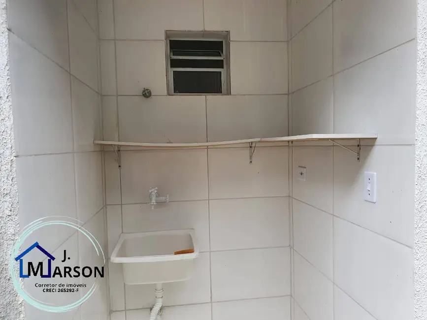 Foto 7 de Casa com 2 quartos para alugar, 70m2 em Balneário Recanto do Sol, Caraguatatuba - SP