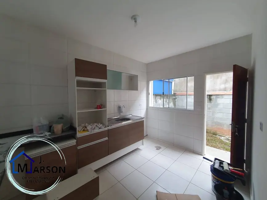 Foto 6 de Casa com 2 quartos para alugar, 70m2 em Balneário Recanto do Sol, Caraguatatuba - SP
