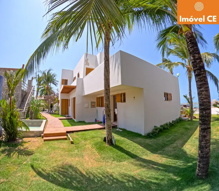 Foto 1 de Casa com 5 quartos à venda, 476m2 em Itarema - CE