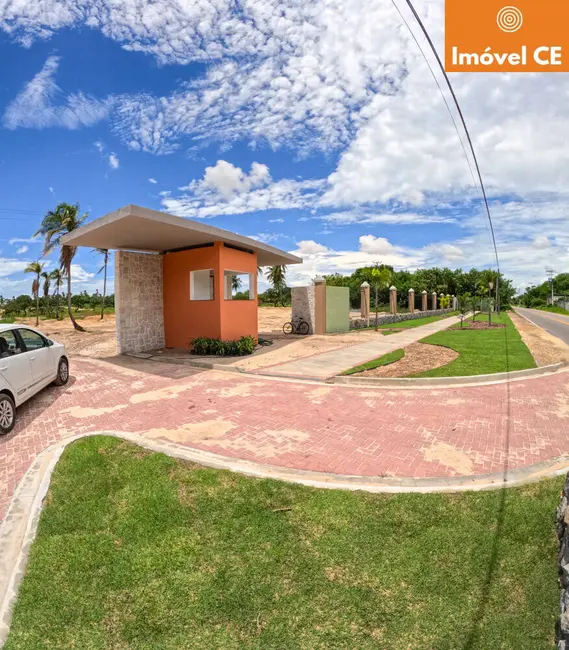 Foto 1 de Terreno / Lote à venda, 240m2 em Paracuru - CE