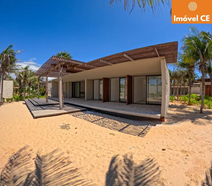 Casa com 3 quartos à venda, 256m2 em Fortim - CE - imagem 1 Foto 1 de Casa com 3 quartos à venda, 256m2 em Fortim - CE