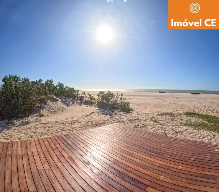 Foto 2 de Casa com 3 quartos à venda, 213m2 em Camocim - CE