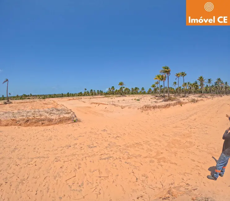 Foto 2 de Terreno / Lote à venda, 300m2 em Amontada - CE