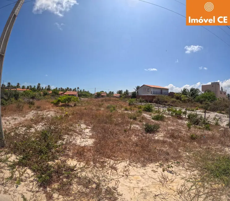 Foto 2 de Terreno / Lote à venda, 330m2 em Amontada - CE