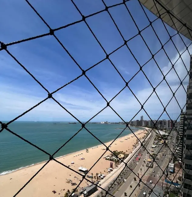 Foto 2 de Apartamento com 2 quartos à venda, 75m2 em Mucuripe, Fortaleza - CE