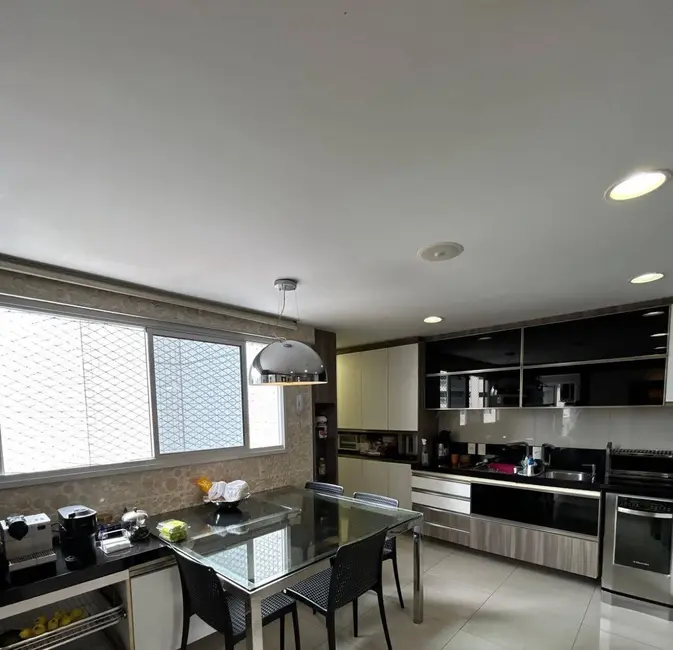 Apartamento com 3 quartos à venda, 235m2 em Meireles, Fortaleza - CE - imagem 3 Foto 3 de Apartamento com 3 quartos à venda, 235m2 em Meireles, Fortaleza - CE