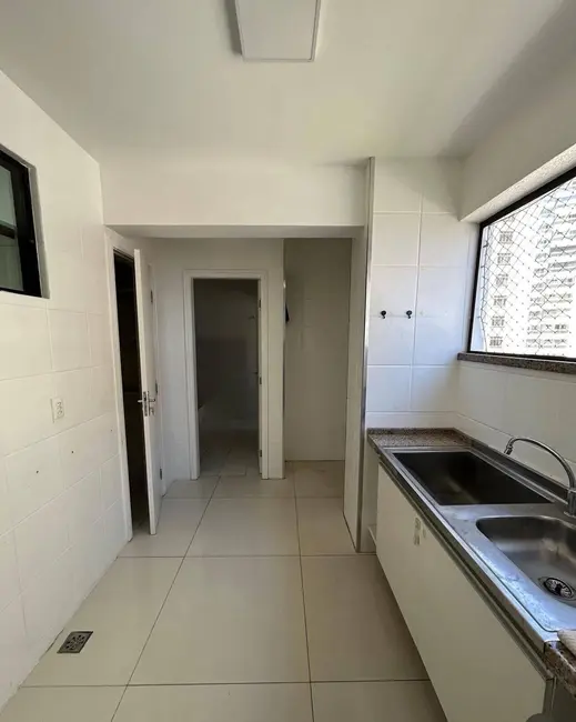 Foto 4 de Apartamento com 4 quartos à venda, 218m2 em Mucuripe, Fortaleza - CE