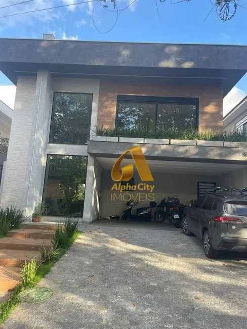 Foto 1 de Casa de Condomínio com 4 quartos à venda, 360m2 em Santana De Parnaiba - SP